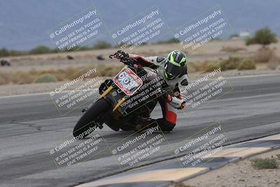 media/Sep-21-2025-Race Pace (Sun) [[98bf33ef95]]/Verified/5-Turn 15 Inside (930am)/